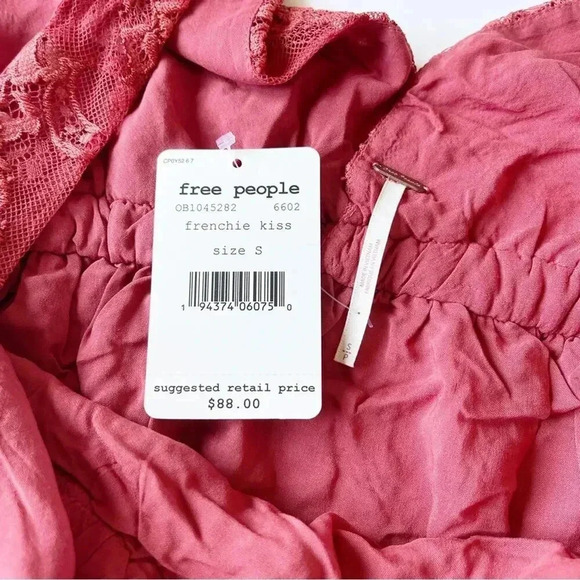 Free People Burnt Red Chante Lace Tank Top Frenchie Kiss Deep V NWT small - Picture 9 of 12